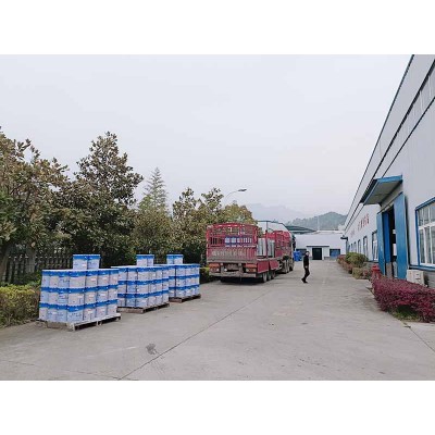 非固化橡胶沥青防水涂料热熔刮涂