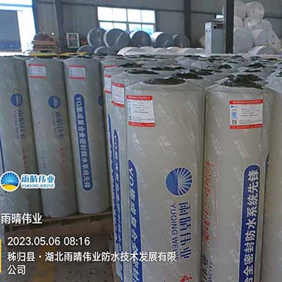 高强聚酯胎道路用抗裂卷材图1